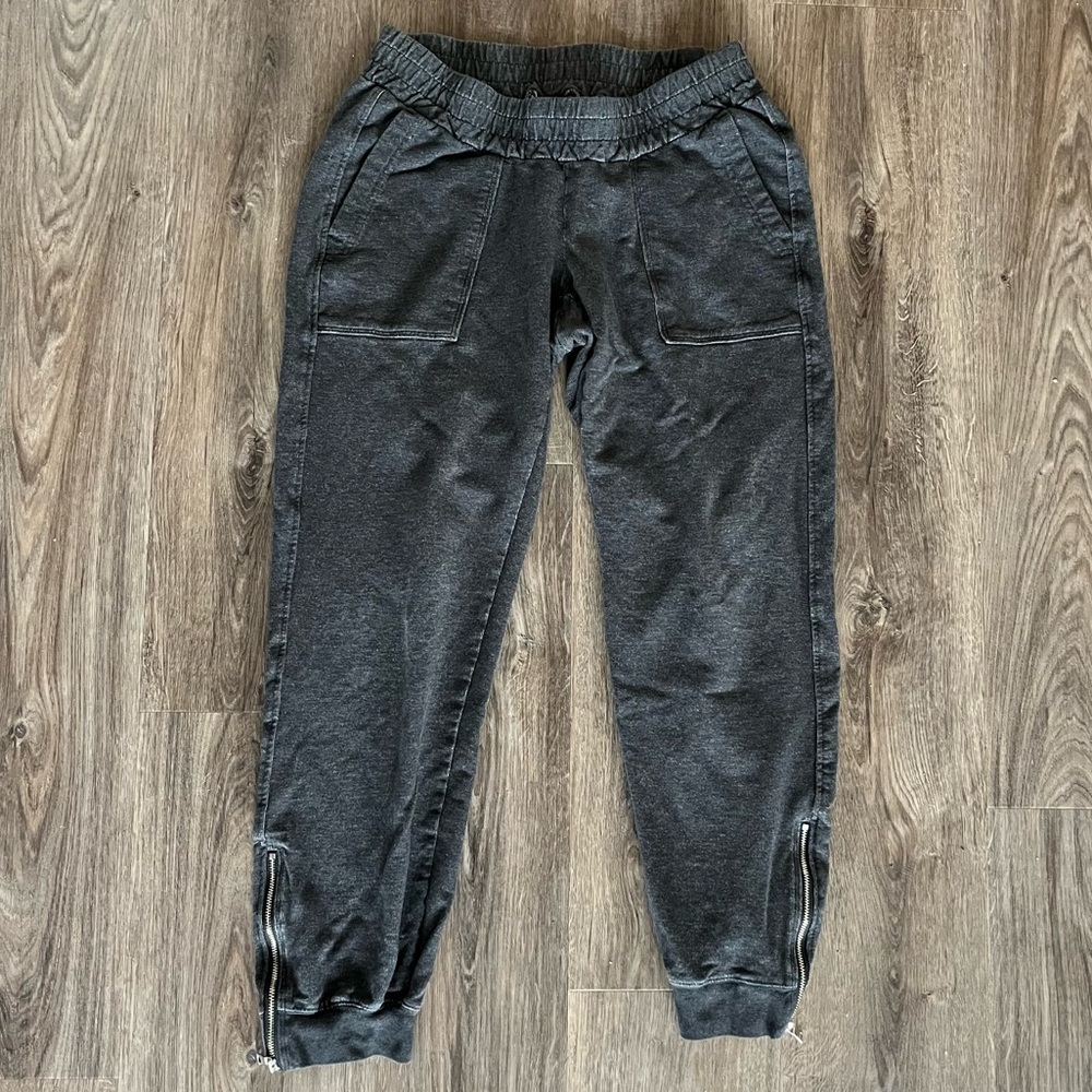 Gap Grey Maternity Joggers with Zipper Ankle Detail Size Small